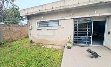 VENTA CASA 3 AMB CON PATIO Y QUINCHO, BOSQUES