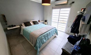 VENTA CASA 3 AMB CON PATIO Y QUINCHO, BOSQUES