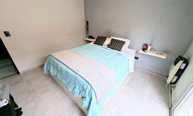 VENTA CASA 3 AMB CON PATIO Y QUINCHO, BOSQUES