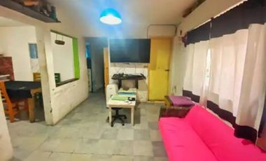 CASA 3 AMBIENTES CON JARDIN  LANUS O. OPRTUNIDAD!!