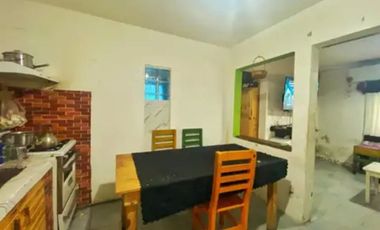 CASA 3 AMBIENTES CON JARDIN  LANUS O. OPRTUNIDAD!!