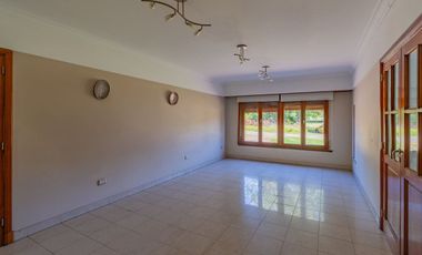 VENTA CASA 4 AMBIENTES ACANTILADOS GRAN PARQUE