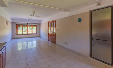 VENTA CASA 4 AMBIENTES ACANTILADOS GRAN PARQUE