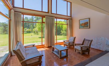 VENTA CASA 4 AMBIENTES ACANTILADOS GRAN PARQUE