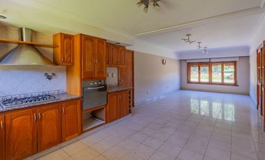 VENTA CASA 4 AMBIENTES ACANTILADOS GRAN PARQUE