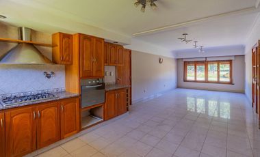 VENTA CASA 4 AMBIENTES ACANTILADOS GRAN PARQUE