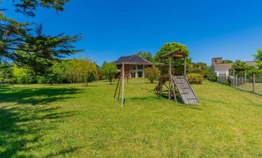 VENTA CASA 4 AMBIENTES ACANTILADOS GRAN PARQUE