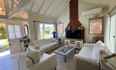 CASA EN VENTA EN PINAMAER