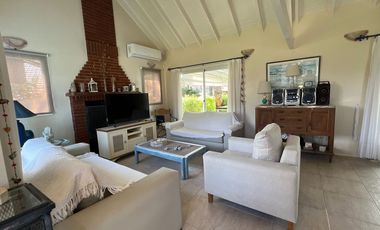 CASA EN VENTA EN PINAMAER