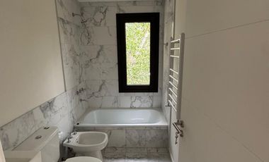 VENTA DEPARTAMENTO 2 DORM CON BALCON, B° CANALES