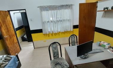 VENTA GALPÓN, LOCAL y DPTO CON 3 DORMITORIOS