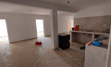 VENTA GALPÓN, LOCAL y DPTO CON 3 DORMITORIOS