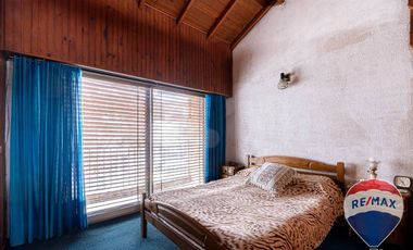 CASA 5 AMB, 8.66 x 37 C/COCHERA Y JARDÍN.