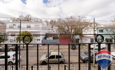 CASA 5 AMB, 8.66 x 37 C/COCHERA Y JARDÍN.