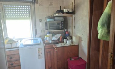 CASA 3 AMBIENTES EN VENTA MONTE GRANDE AMPLIO LOTE