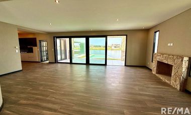 Casa a estrenar en Riberas Puertos a la laguna