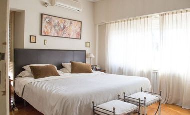 CASA 5 DORMITORIOS EN CENTRO DE CAÑUELAS