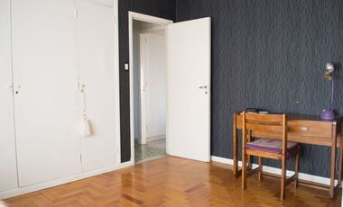 CASA 5 DORMITORIOS EN CENTRO DE CAÑUELAS