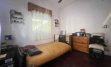 CASA EN VENTA MORON 3 AMBIENTES