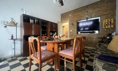 CASA EN VENTA MORON 3 AMBIENTES