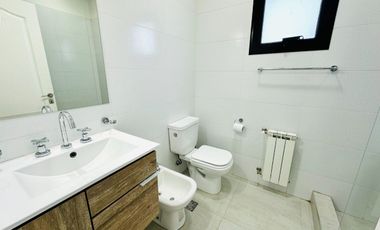 CASA EN VENTA BARRIO PRIVADO MAGALLANES, HUDSON