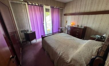 Tríplex Señorial con Cochera y Jardín en Wilde