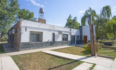 Casa 4 ambientes en venta en Ibarlucea