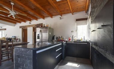 Casa 4 ambientes en venta en Ibarlucea