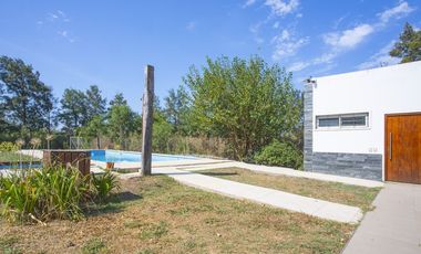 Casa 4 ambientes en venta en Ibarlucea