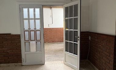 Venta de Casa 4 Dormitorios, Pileta y Quincho