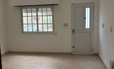 Venta de Casa 4 Dormitorios, Pileta y Quincho