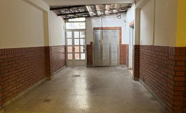 Venta de Casa 4 Dormitorios, Pileta y Quincho