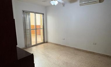 Venta de Casa 4 Dormitorios, Pileta y Quincho