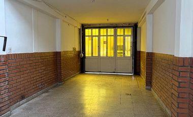 Venta de Casa 4 Dormitorios, Pileta y Quincho