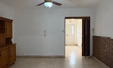 Venta de Casa 4 Dormitorios, Pileta y Quincho