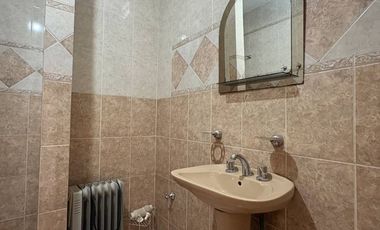 Venta de Casa 4 Dormitorios, Pileta y Quincho