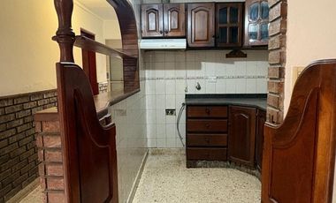 Venta de Casa 4 Dormitorios, Pileta y Quincho
