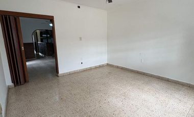 Venta de Casa 4 Dormitorios, Pileta y Quincho