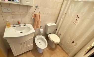 Duplex 2 ambientes y 1/2 con cochera -V. Madero