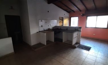 Departamento 3 amb Casa Local Garage