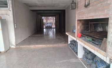 Departamento 3 amb Casa Local Garage