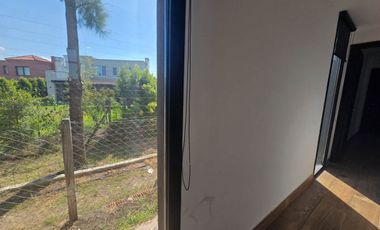 BARRIO EL CANAL UNA PLANTA C/AMARRA