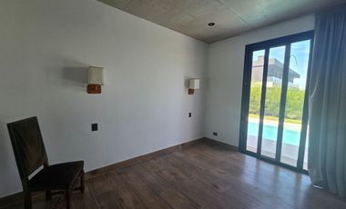 BARRIO EL CANAL UNA PLANTA C/AMARRA