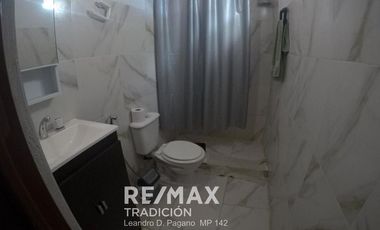 CASA EN VENTA Y HAB CON BAÑO PRIVADO  BARRANQUERAS