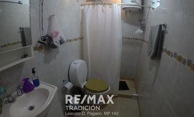 CASA EN VENTA Y HAB CON BAÑO PRIVADO  BARRANQUERAS