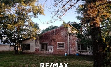 CHALET EX UCAL EN VENTA SOBRE AV. 9 DE JULIO 5 AMB