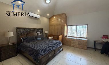 Casa en Renta Amueblada de 4 Recámaras con Vista al Campo de Golf