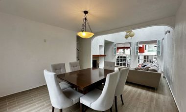 JUNTO A LOS ENCINOS CASA EN CONDOMINIO EN RENTA