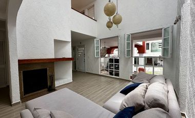 JUNTO A LOS ENCINOS CASA EN CONDOMINIO EN RENTA