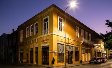 VENTA DE DERECHO DE LLAVES EDIFICIO GASTRONOMICO Y NOCTURNO